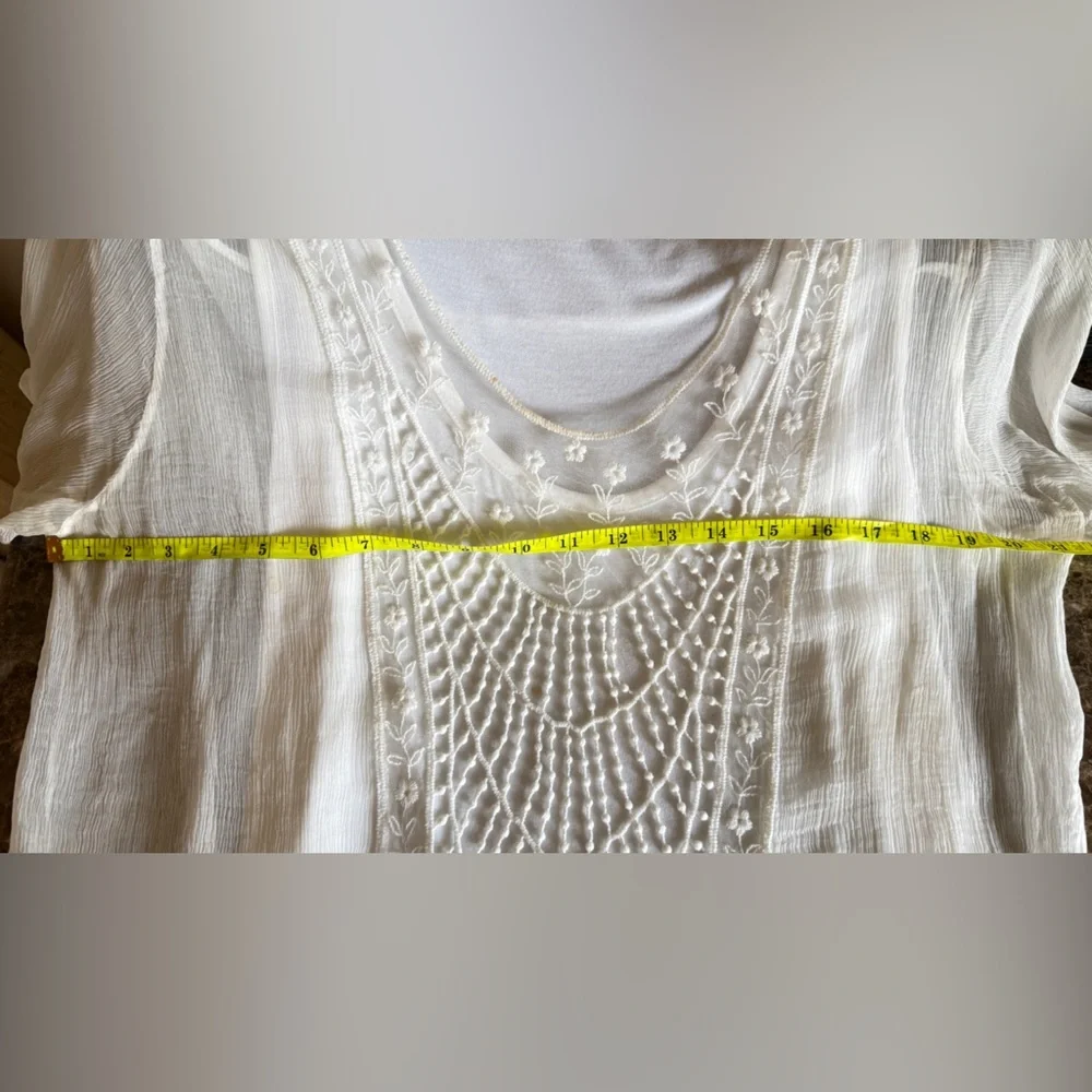 Bellambra White Gauze Top with tank under. Size Large - Picture 2 of 4